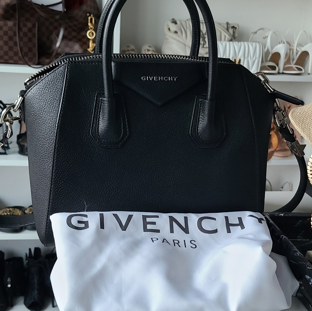 *SOLD*Givenchy small antigona bag